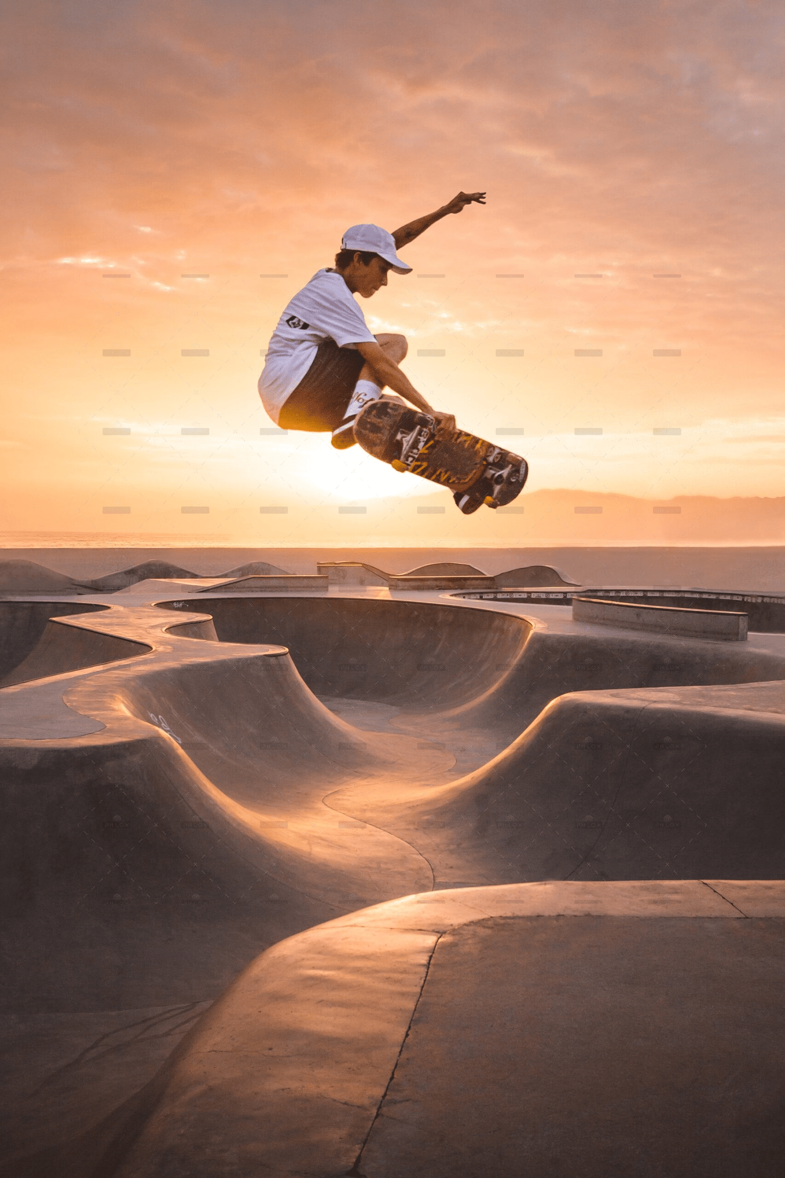 demo-attachment-811-Skateboard-scaled